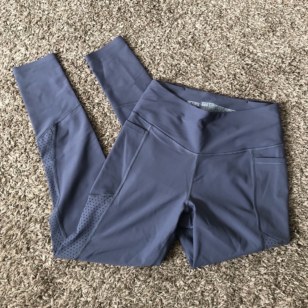 Victoria Sport Medium Total Knockout Tight/Legging in Grey